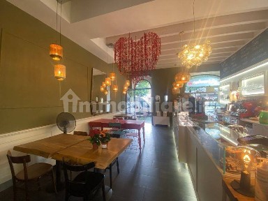 Locale con laboratorio in Vendita