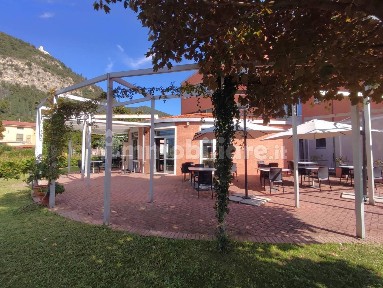 Locale commerciale in Vendita