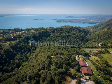 Agriturismo in Vendita