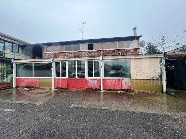 Paderno Franciacorta, via Ugo Foscolo, 2