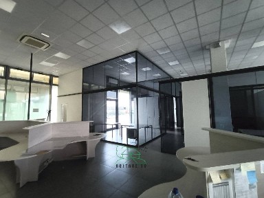 Locale commerciale in Affitto