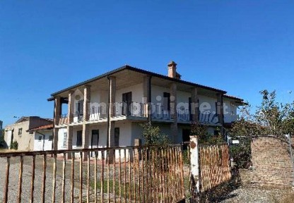 Capannone in Vendita