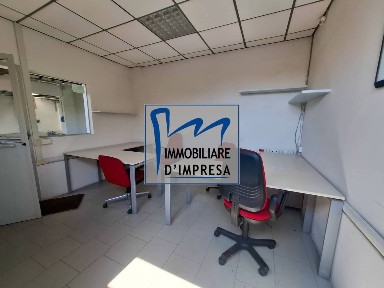 Capannone in Vendita