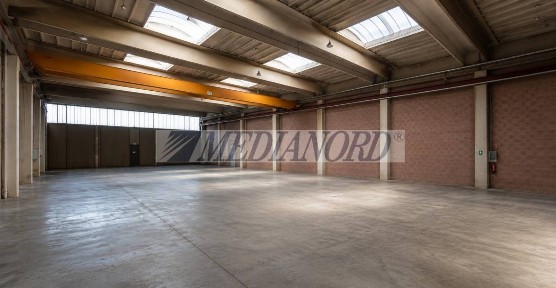 Capannone in Affitto