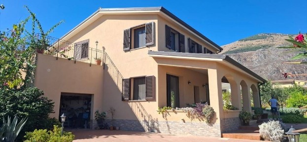 Villa unifamiliare via Strada Statale 113 Ovest, Torre Muzza, Carini