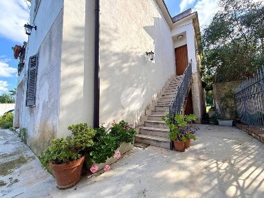 Villa bifamiliare via Angelo Morello 28, Centro, Carini