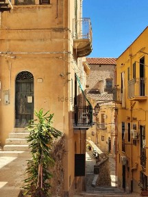 Villa unifamiliare via Sant'Agata, 3, Centro, Termini Imerese