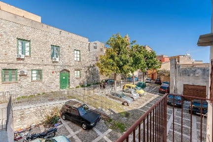Villa unifamiliare piazza Benincasa, 13, Centro, Termini Imerese