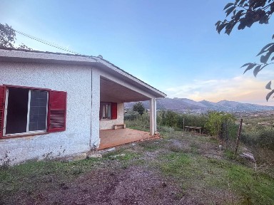 Villa unifamiliare via M.25, Monreale