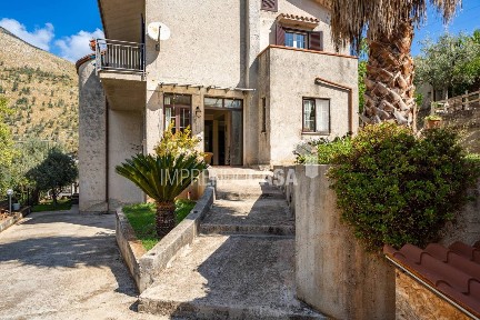 Villa unifamiliare via Fanara 12, Piano Dei Geli, Monreale