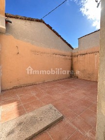 Trilocale via Adelmo Santini 121, Centro, Agliana
