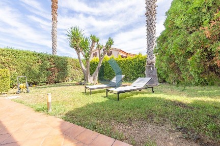 Villa bifamiliare, buono stato, 90 m², Campofelice di Roccella