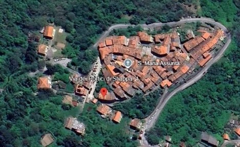 Pescia, Via dei Portici di Stiappa, 1