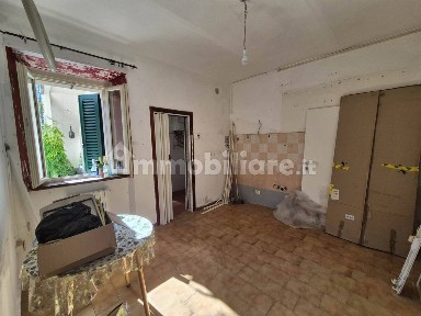 Bilocale da ristrutturare, piano terra, Centro Storico, Pistoia