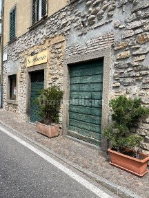 Almenno San Salvatore, Via della Libertà, 14
