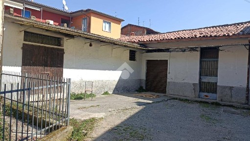 Grumello del Monte, Via roma, 17