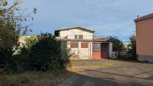 Fara Gera d'Adda, Via dei Dossi, 2F