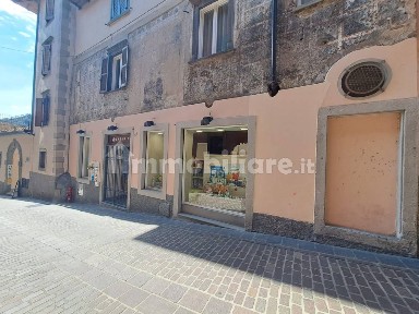 Clusone, Via Lattazio Querena, 31