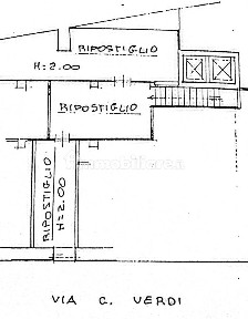 Locale commerciale in Vendita