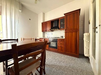 Firenze, Novoli, Via Valdichiana, 77