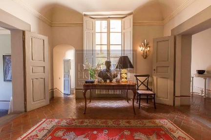 Firenze, San Frediano, Via dei Serragli, 18