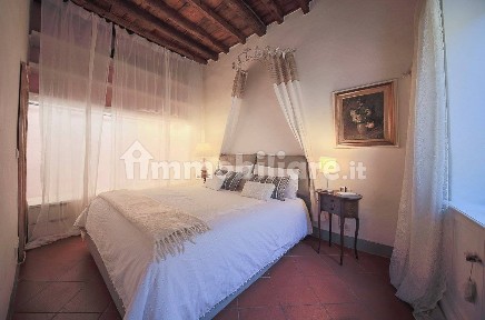 Firenze, Santo Spirito, Via Santa Maria, 1