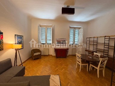 Trilocale buono stato, piano rialzato, San Marco - SS Annunziata, Firenze