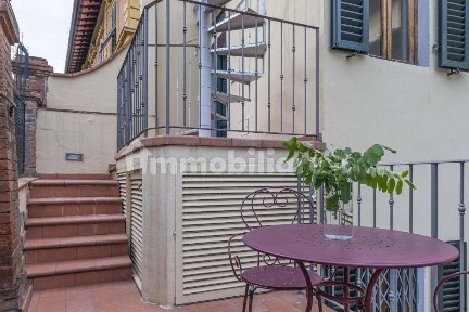 Firenze, Michelangelo - Poggio Imperiale, Via dei Bastioni, 22