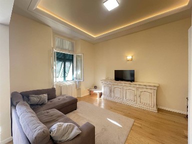 Quadrilocale piazza Guglielmo Oberdan 14, Mazzini - Oberdan, Firenze