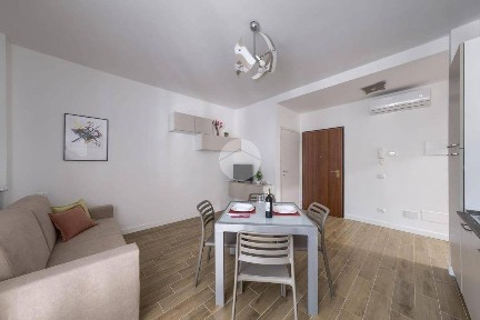 Firenze, Novoli, VIA Forlanini, 26