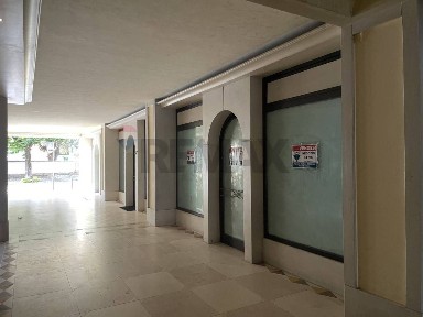 Locale commerciale in Affitto