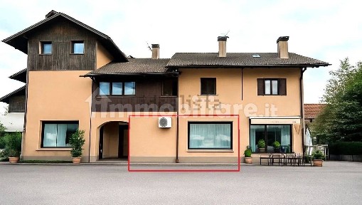Locale commerciale in Affitto