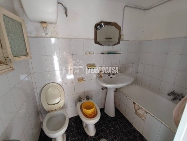 Bilocale da ristrutturare, su più livelli, Santa Maria Capua Vetere
