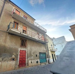 Mondragone, Via duca degli abruzzi