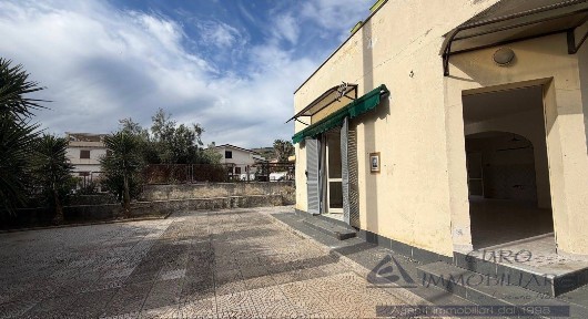 Quadrilocale via Feudo 132, Centro, Maddaloni