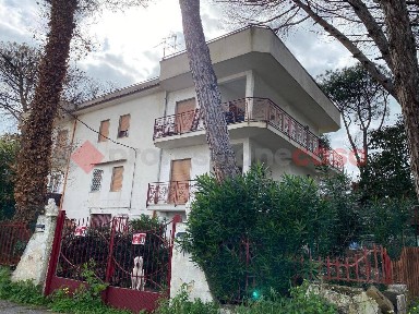 Mondragone, via domiziana, snc