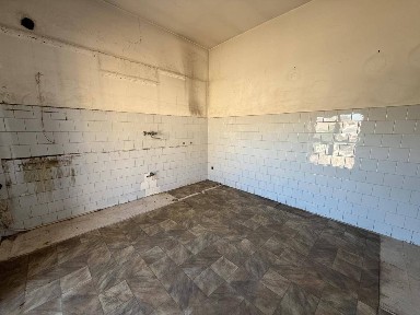 Caserta, Ferrarecce - Università, Via Fulvio Renella, 64