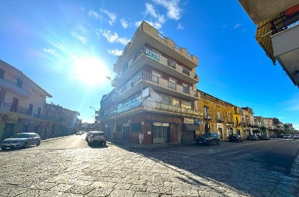 Bilocale viale margherita 3, Mondragone