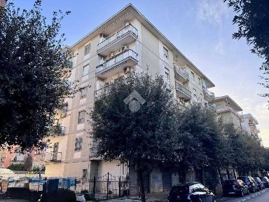 Aversa, Via verdi, 4