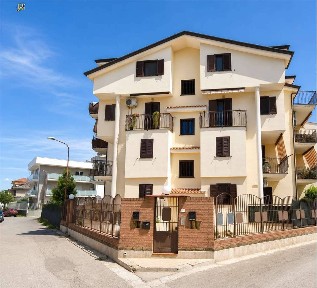 Appartamento all'asta via della libertà, Trentola-Ducenta