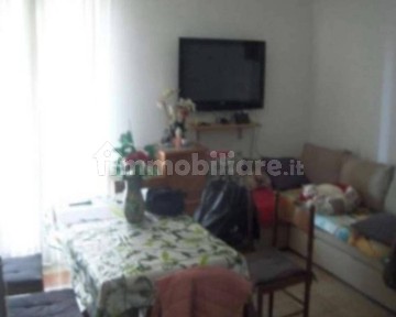 Appartamento all'asta via Francesco Petrarca 18, Caserta