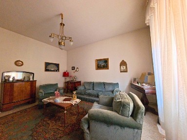 Caserta, Centro Storico - Corso Trieste, Via Roma, 11