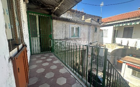 Trilocale via Piave 43, Aversa