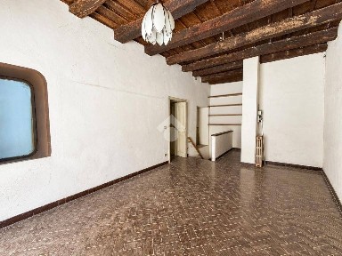 Locale commerciale in Affitto
