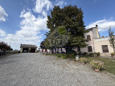 Terratetto unifamiliare via scipiona, Viadana