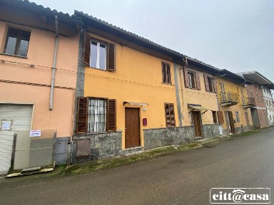 Villa a schiera 5 locali, ottimo stato, Lamporo