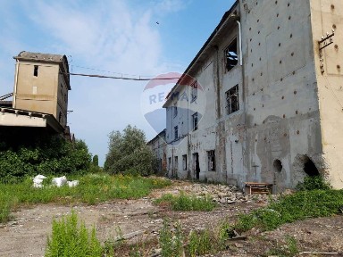 Pertengo, via Circonvallazione, 1
