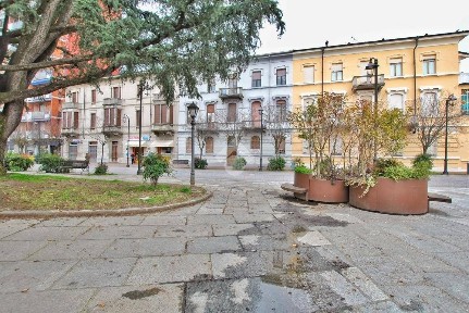 Trino, P.za Martiri della Libertà, 9