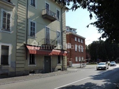 Locale commerciale in Vendita