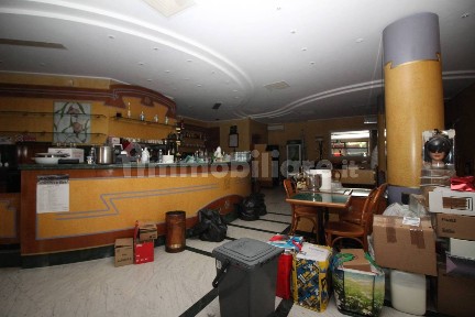 Locale commerciale in Vendita